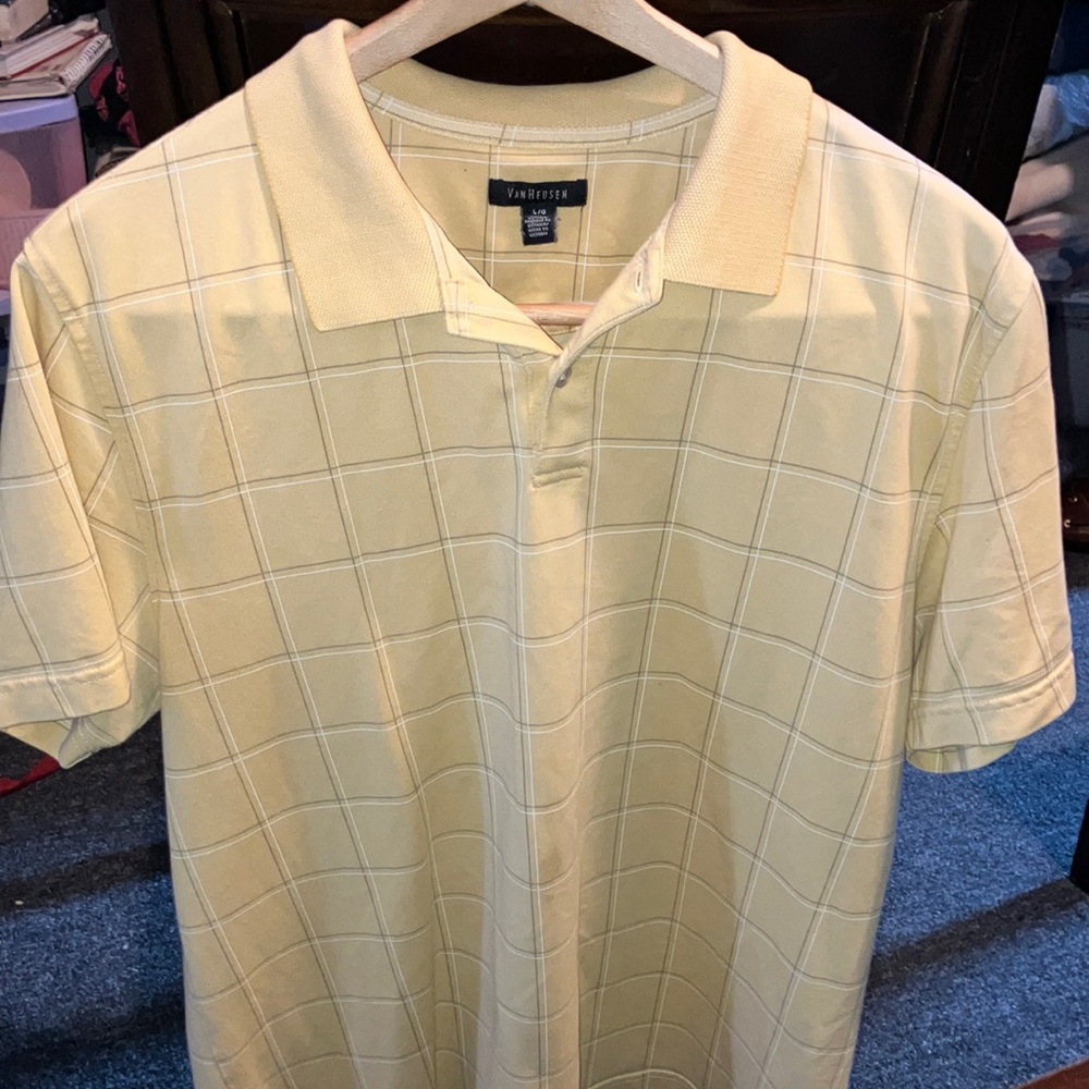 Yellow van Heusen large
